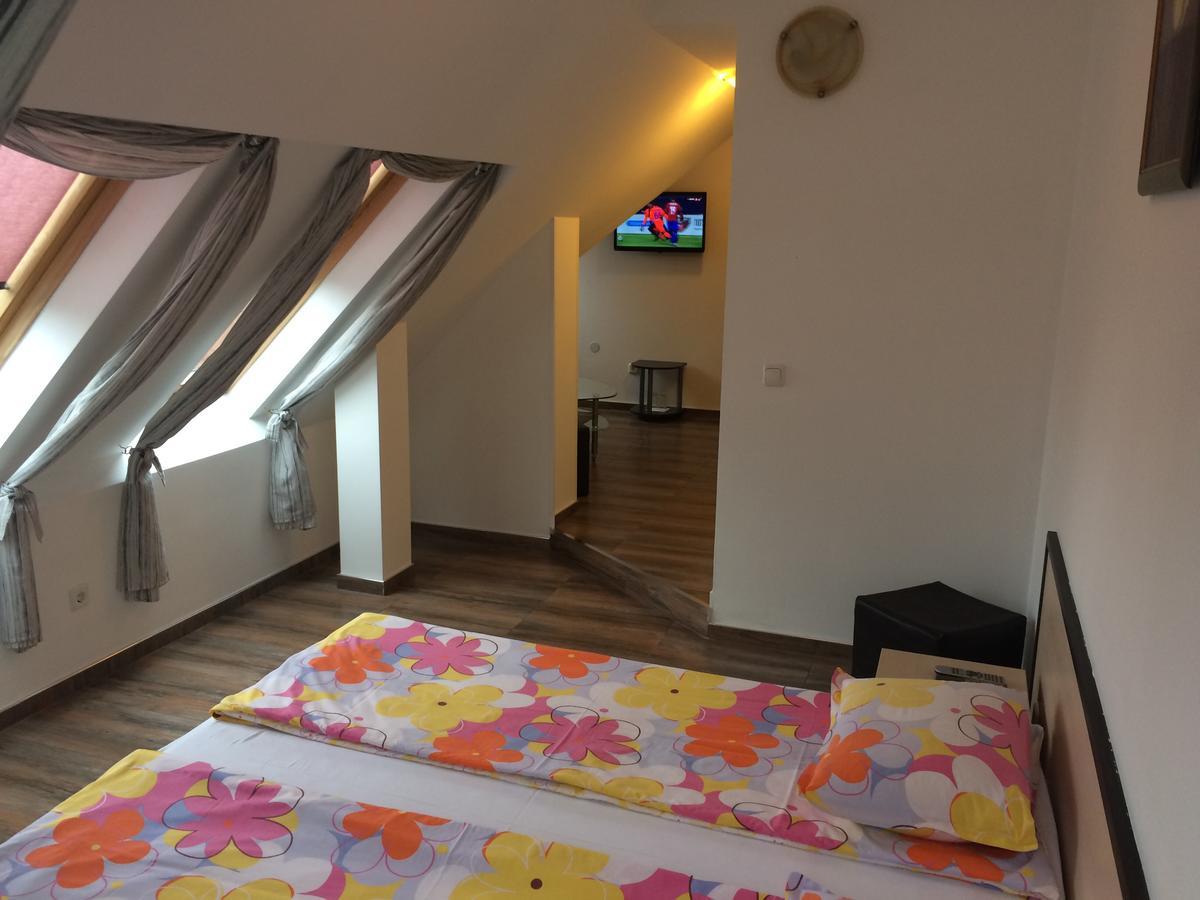 - Restaurant Chairite Hotel Sofia